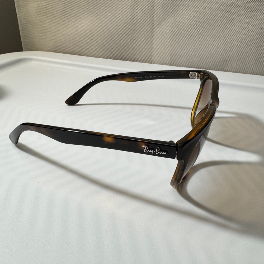 Ray-Ban RB4184 - Picture 6 of 8